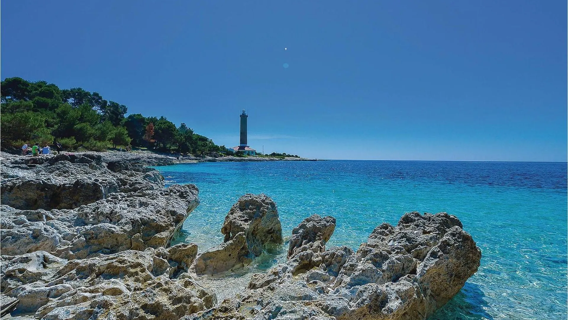 2 Bedroom Cozy Apartment In Veli Rat